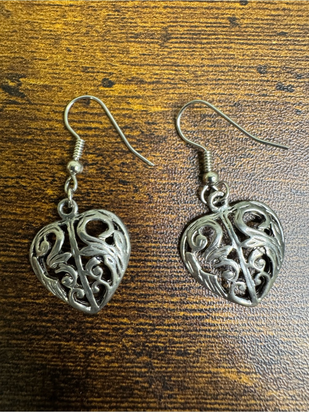 4/$20 Silver Tone Filigree Heart Drop Earrings